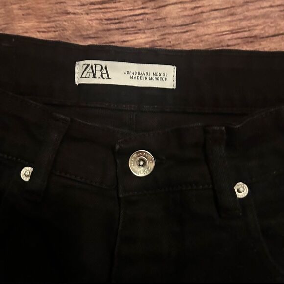 Zara Women’s Black Shorts Size 31 - Picture 3 of 4
